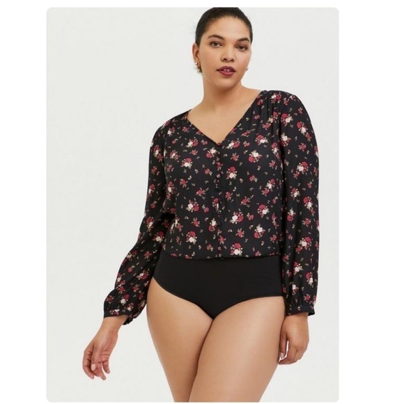 TORRID Black Floral Crepe Button Bodysuit 6X - Picture 1 of 13